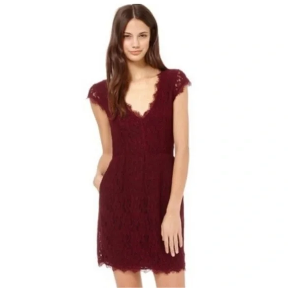 Aritzia Dresses | Aritzia Babaton Lace Dress in Burgundy. Size 0 | Color: Red | Size: 0 | Madsmoo14'S Closet